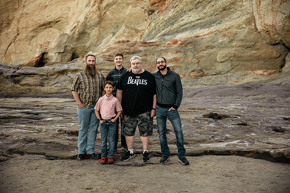 Cape-Kiwanda-Oregon-Family-Photos-2025 (23 of 65)
