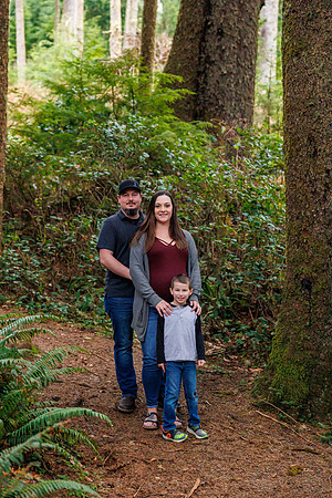 Blake-Maternity-Family-Oceanside-Beach-Oregon-2022-1013