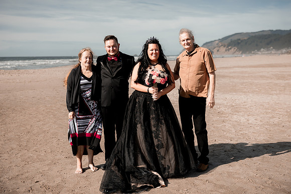 Christian-Brandi-Lincoln-City-Wedding-Photos (24)