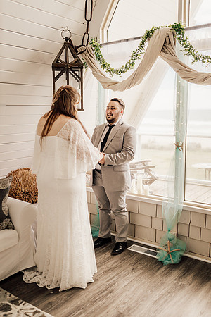 Jordan-Lainey-Roads-End-lincoln-City-oregon-airbnb-Elopement-photos-27