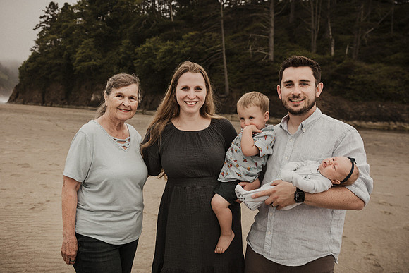 Madysen-Neskowin-Oregon-Family-Photos-2025 (13 of 64)