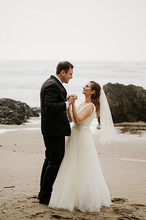 Alex-Danielle-Inn-Spanish-Head-Lincoln-City-oregon-wedding-0518