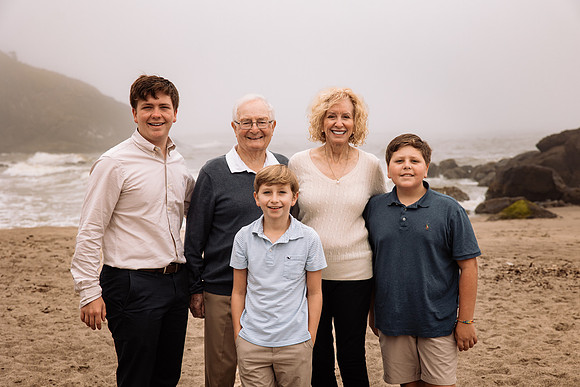 Marsha-Family-Photos-Lincoln-City-Oregon-2022 (31 of 57)