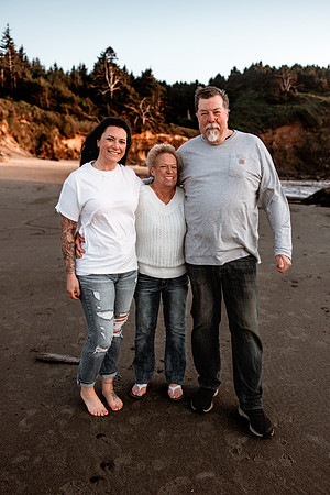 Mike-Heather-Depoe-Bay-Oregon-Anniversary-Photos (32 of 71)