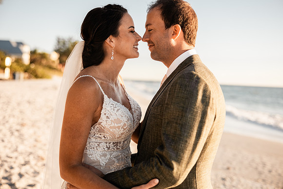 Bennett-Tamra-Sunset-Beach-House-Wedding-Saint-Peterburg-Florida-2021-7798