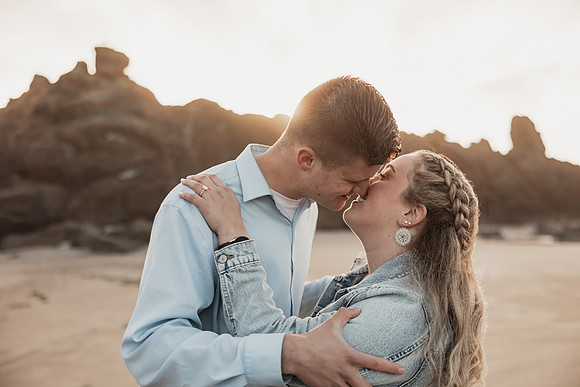 IAN-NICOLE-DEPOE-BAY-ENGAGEMENT-PHOTOS (15 of 39)