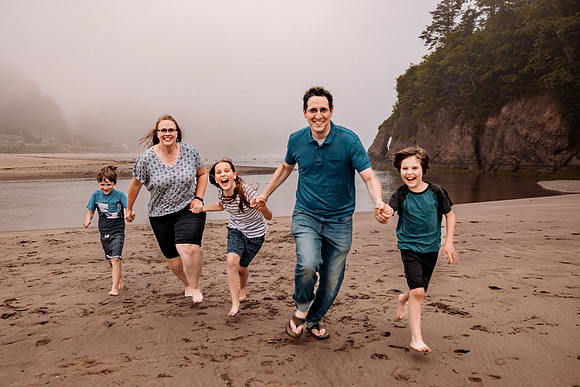 Debra-Proposal-Rock-Oregon-Family-Photos-2022 (10 of 50)