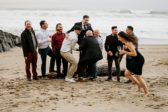 Alex-Danielle-Inn-Spanish-Head-Lincoln-City-oregon-wedding-1011
