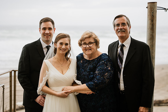 Alex-Danielle-Inn-Spanish-Head-Lincoln-City-oregon-wedding-0373