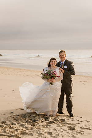 Colton-Kali-Chinook-Winds-Casino-Wedding-Photos-9687