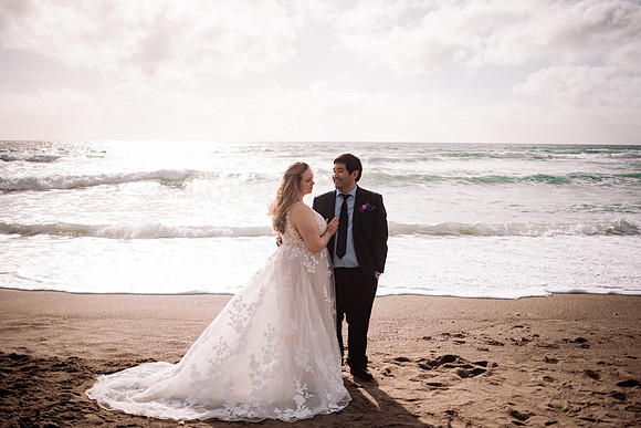 Darrick-Hillary-Gleneden-Oregon-Beach-Elopement-Photos