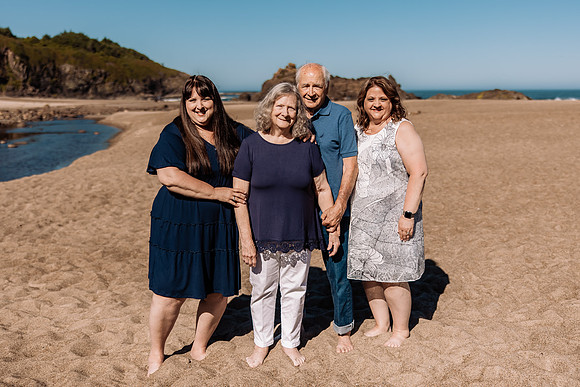 Megan-Fogarty-Creek-Oregon-Family-Photos-2022 (117 of 74)
