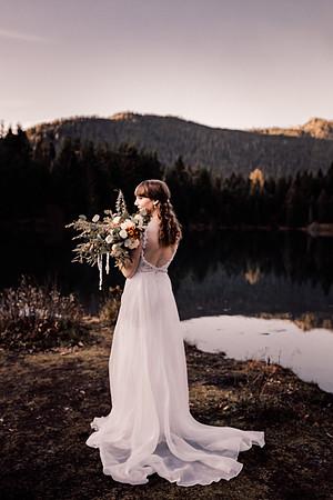 Mark-Cassie-Gold-Creek-pond-Rainier-Washington-Elopemnt-Photos--2