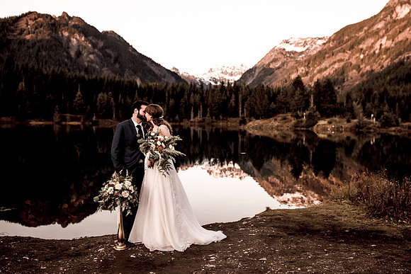 Mark-Cassie-Gold-Creek-pond-Rainier-Washington-Elopemnt-Photos---12