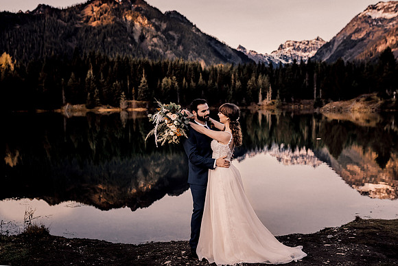 Mark-Cassie-Gold-Creek-pond-Rainier-Washington-Elopemnt-Photos--16