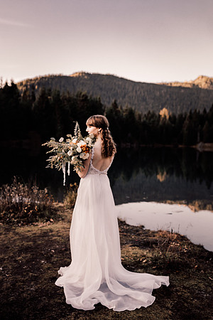 Mark-Cassie-Gold-Creek-pond-Rainier-Washington-Elopemnt-Photos--17