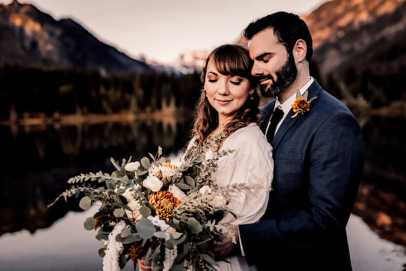 Mark-Cassie-Gold-Creek-pond-Rainier-Washington-Elopemnt-Photos--20