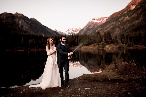 Mark-Cassie-Gold-Creek-pond-Rainier-Washington-Elopemnt-Photos---26
