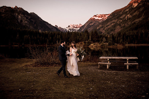 Mark-Cassie-Gold-Creek-pond-Rainier-Washington-Elopemnt-Photos---27