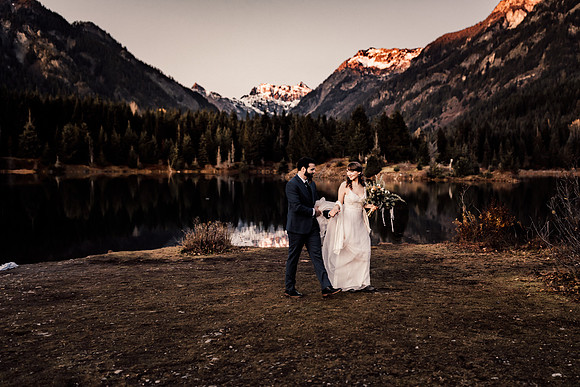 Mark-Cassie-Gold-Creek-pond-Rainier-Washington-Elopemnt-Photos--28