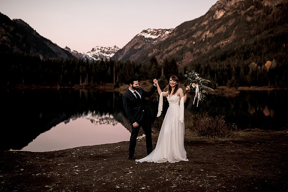 Mark-Cassie-Gold-Creek-pond-Rainier-Washington-Elopemnt-Photos---33