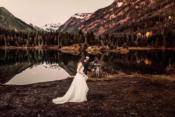 Mark-Cassie-Gold-Creek-pond-Rainier-Washington-Elopemnt-Photos--34