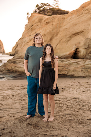 Amanda-Family-Photos-Pacific-City-Oregon-2025 (3 of 53)