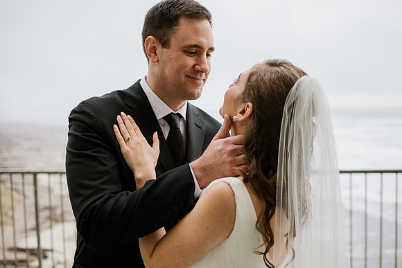 Alex-Danielle-Inn-Spanish-Head-Lincoln-City-oregon-wedding-0212-2