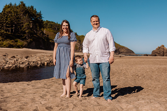Megan-Fogarty-Creek-Oregon-Family-Photos-2022 (93 of 74)