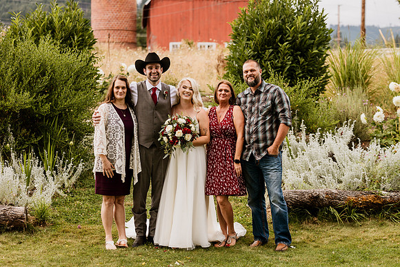Gage-Mckayla-Adeline-Farm-Wedding-Photos-2021-9549