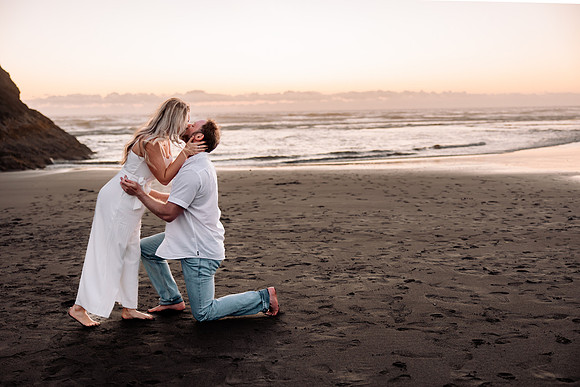 Kannon-Ashley-Surpise-Proposal-Rock-Neskowin-Oregon-Photos (81 of 94)
