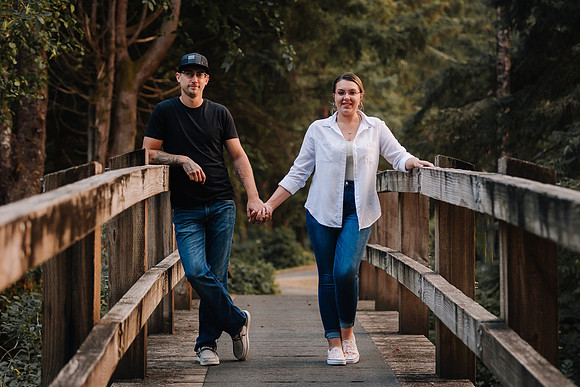 Mark-Darian-Fogarty-Creek-Engagement-Session-5