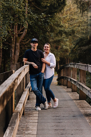 Mark-Darian-Fogarty-Creek-Engagement-Session-4