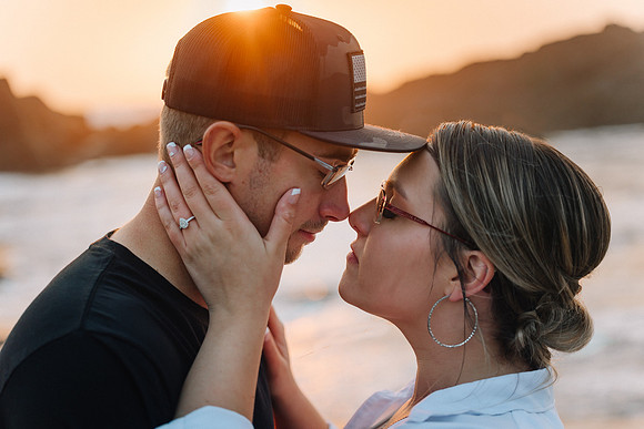 Mark-Darian-Fogarty-Creek-Engagement-Session-14