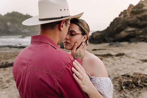 Mark-Darian-Fogarty-Creek-Engagement-Session-51
