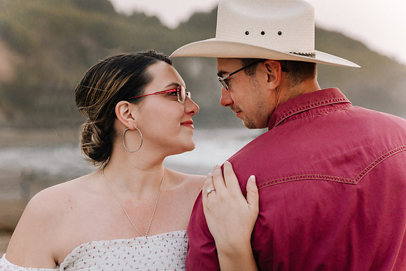 Mark-Darian-Fogarty-Creek-Engagement-Session-52