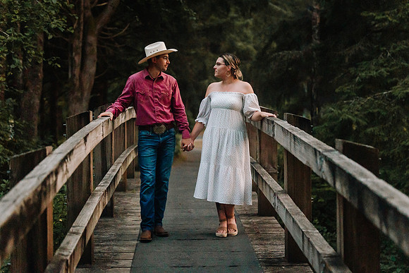 Mark-Darian-Fogarty-Creek-Engagement-Session-73