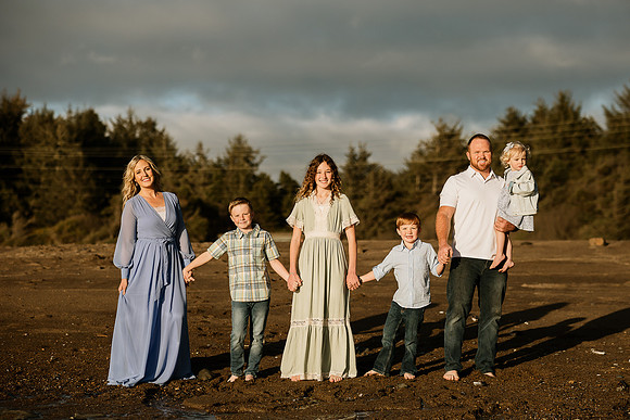 Haley-Lincoln-City-Fogarty-Creek-Oregon-Family-Couples-vacation-Photos-8430