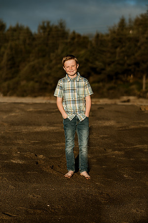 Haley-Lincoln-City-Fogarty-Creek-Oregon-Family-Couples-vacation-Photos-8517