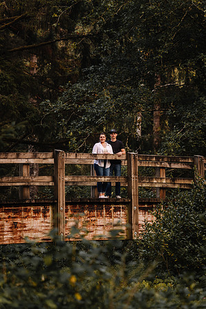 Mark-Darian-Fogarty-Creek-Engagement-Session-2