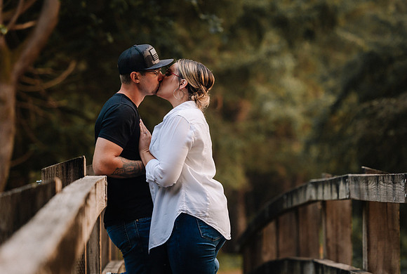 Mark-Darian-Fogarty-Creek-Engagement-Session-7