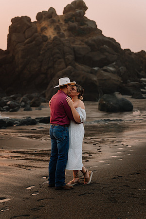 Mark-Darian-Fogarty-Creek-Engagement-Session-39