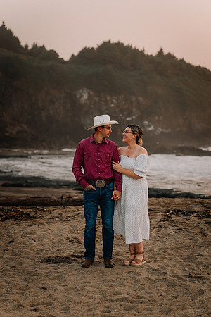 Mark-Darian-Fogarty-Creek-Engagement-Session-45