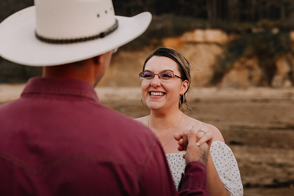 Mark-Darian-Fogarty-Creek-Engagement-Session-55
