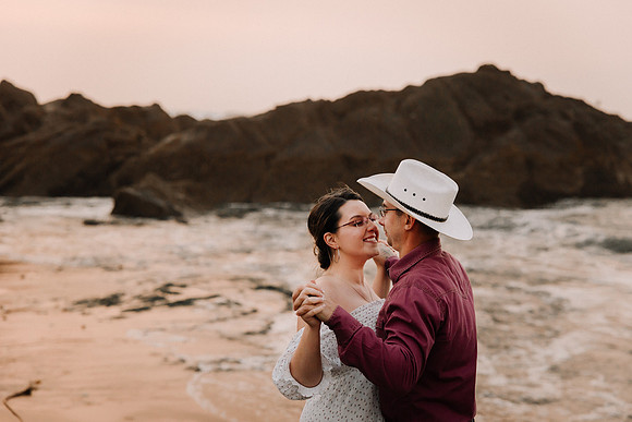 Mark-Darian-Fogarty-Creek-Engagement-Session-56