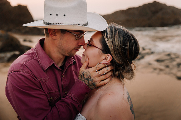 Mark-Darian-Fogarty-Creek-Engagement-Session-59