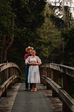 Mark-Darian-Fogarty-Creek-Engagement-Session-68