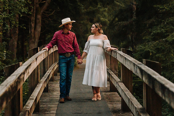 Mark-Darian-Fogarty-Creek-Engagement-Session-73