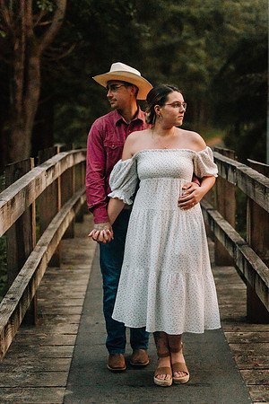 Mark-Darian-Fogarty-Creek-Engagement-Session-74