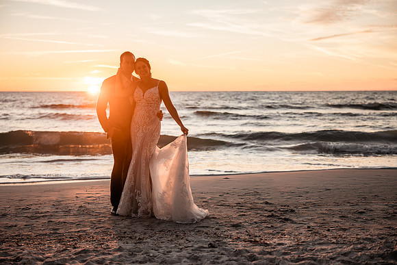 Bennett-Tamra-Sunset-Beach-House-Wedding-Saint-Peterburg-Florida-2021-8328